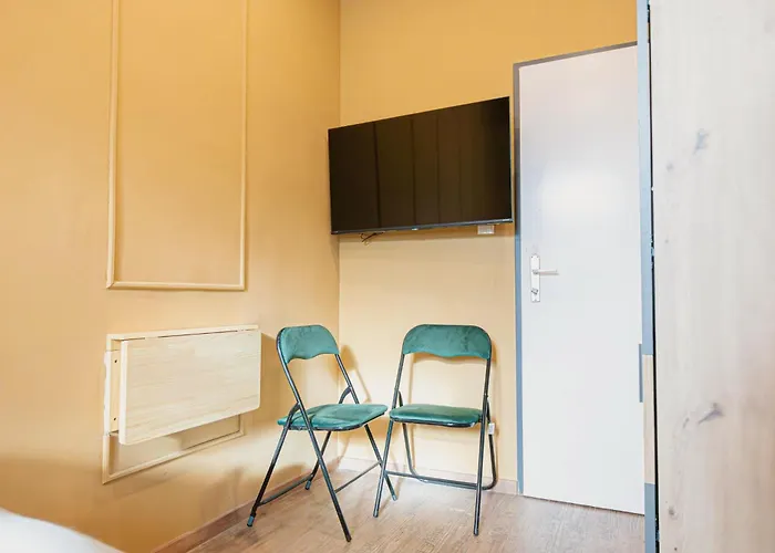Bright 4br Getaway Near Westbahnhof Station וינה