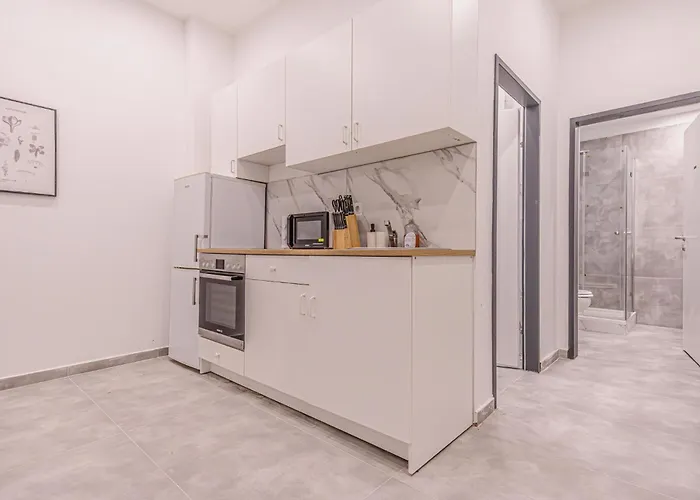 Bright 4br Getaway Near Westbahnhof Station