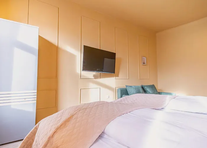 Bright 4br Getaway Near Westbahnhof Station דירה *